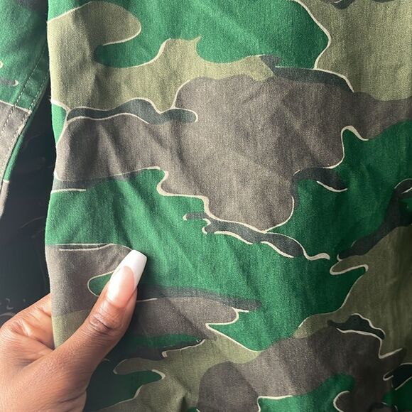 Banana Republic Camouflage jacket - Picture 3 of 3